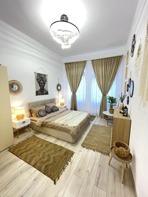 Apartament In Centrul Istoric Oradea Exterior photo